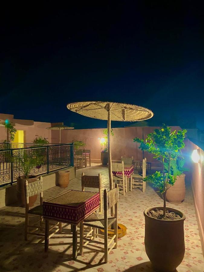 Hostel World Rooftop Marrakech Marakeş Dış mekan fotoğraf